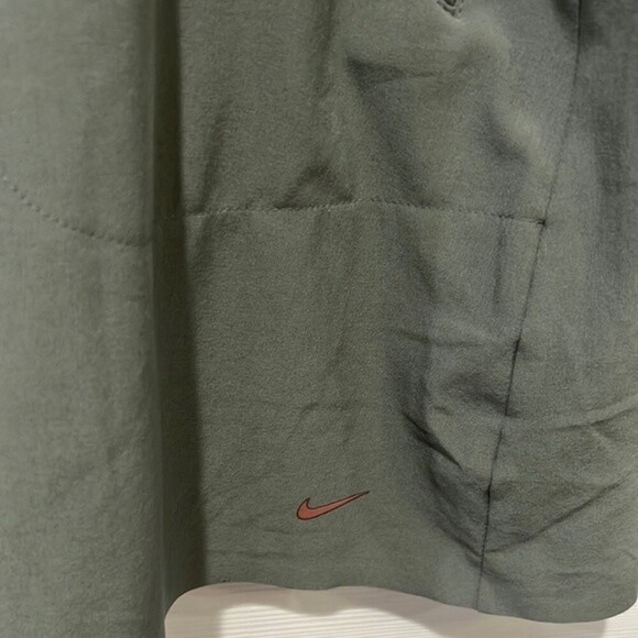 Nike golf dri fit gray 2 in 1 skirt and shorts size 12 - Picture 6 of 12